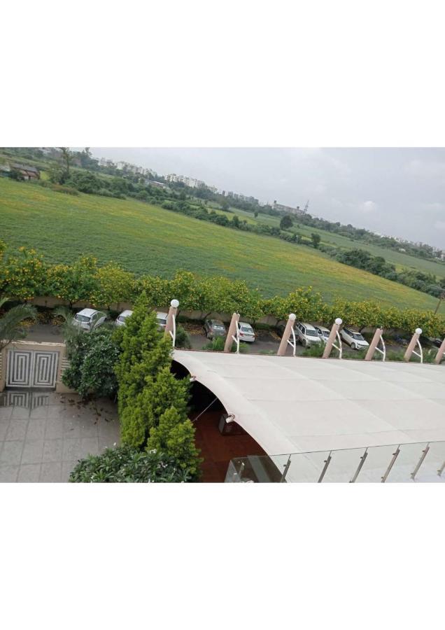 The Celestial Park, Bhopal Hotel Bagian luar foto