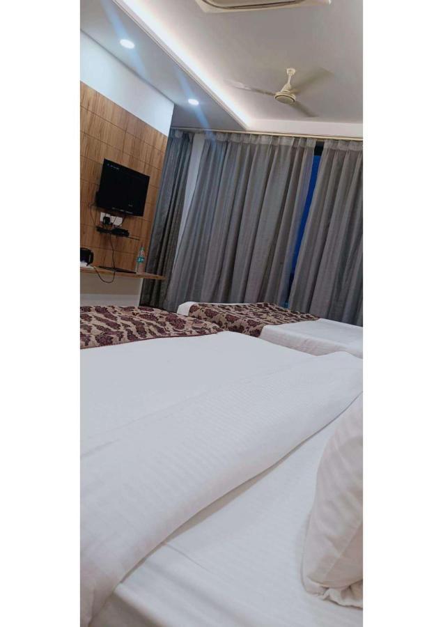 The Celestial Park, Bhopal Hotel Bagian luar foto